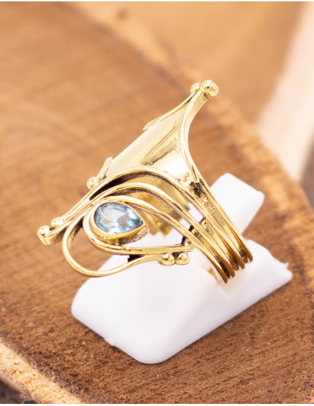 Bague artisanale avec pierre minérale – Or ou argent