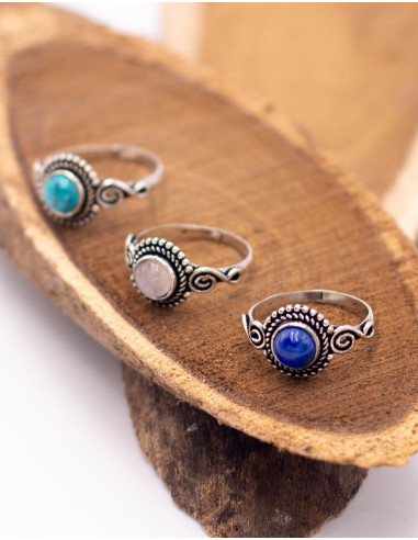 Bague en argent faite main avec pierre minérale