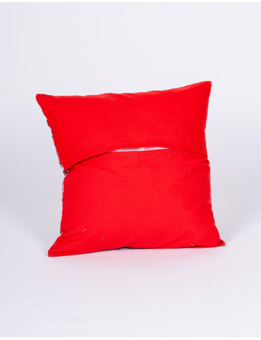 Red, black and white... 2