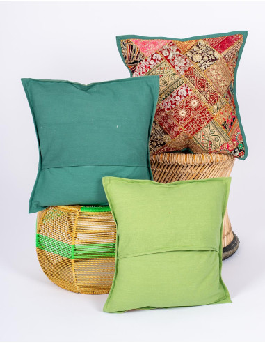 Cuscino ricamato in stile indiano verde 40x40...