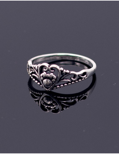 Silver Ring with Carved Heart – Indian Handmade...