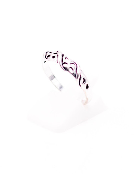 Handmade Indian Floral Ring in Silver-Plated Brass – Openwork Ethnic Design