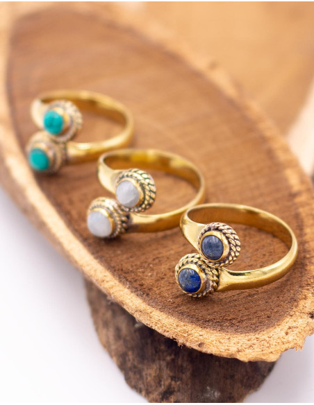 Handmade Indian Gold Ring with Natural Stones – Unique Ethnic Design