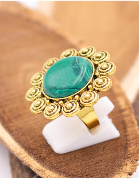Handmade Indian Gold Ring with Large Stone – Unique Ethnic Jewelry