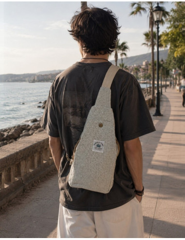 Dreieckiger Rucksack aus...