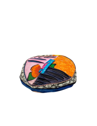 Hippie-Patchwork-Rucksack, der sich in ein...