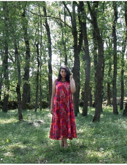 dress-long-long-loop-red-lace-outside